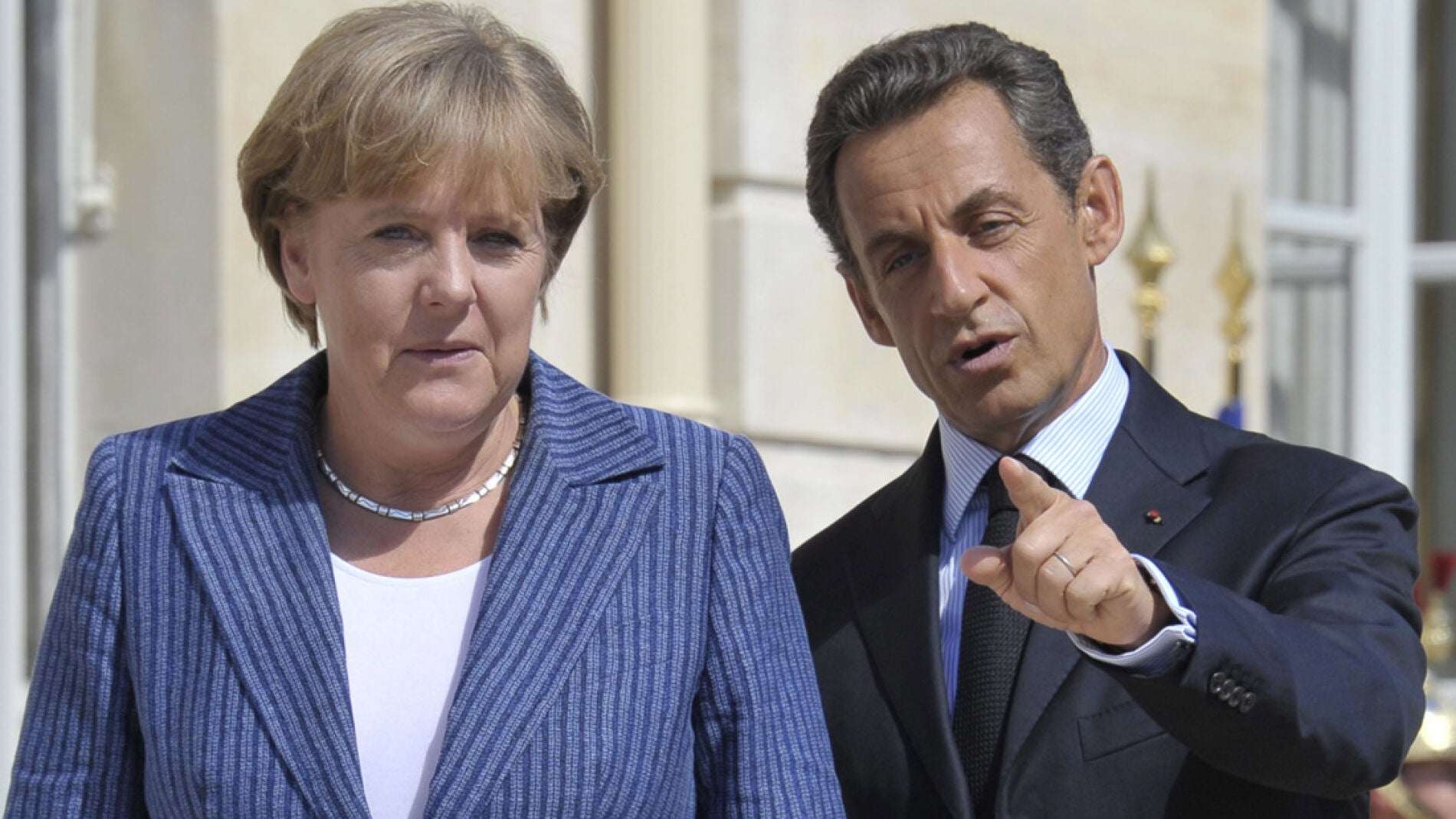 Angela Merkel junto a Nicol&aacute;s Sarkozy
