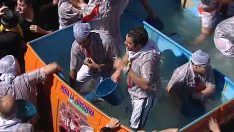 Fiesta del agua en Villagarcia de Arosa Fiesta del agua en Villagarcia de Arosa