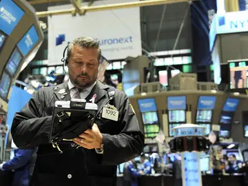 Un corredor de bolsa de Wall Street Un corredor de bolsa de Wall Street