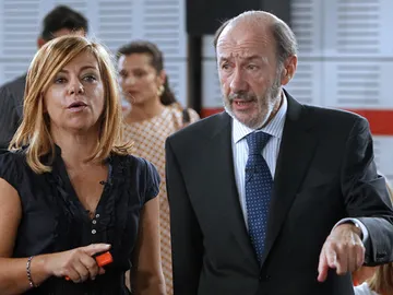 Elena Valenciano junto a Alfredo Pérez Rubalcaba Elena Valenciano junto a Alfredo Pérez Rubalcaba