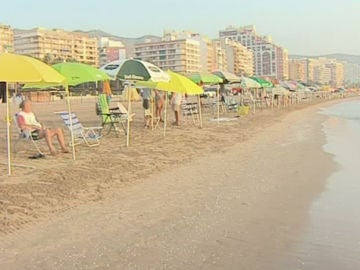 Carreras mañaneras para conseguir buen sitio en la playa