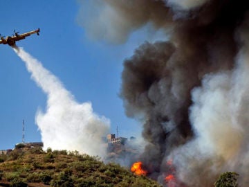 Un incedio en Málaga arrasa 100 hectáreas del Parque Natural "Los Montes de Málaga" Un incedio en Málaga arrasa 100 hectáreas del Parque Natural "Los Montes de Málaga"