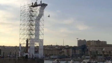 Piruetas y saltos de vértigo en Melilla