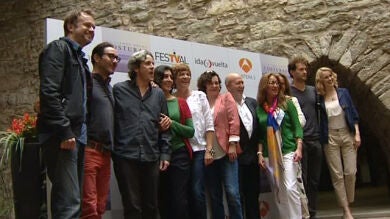 El Tiempo entre Costuras en el FesTVal