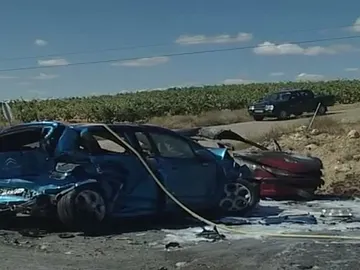 Fallecen tres personas en un accidente de tráfico en Fuentecén Fallecen tres personas en un accidente de tráfico en Fuentecén