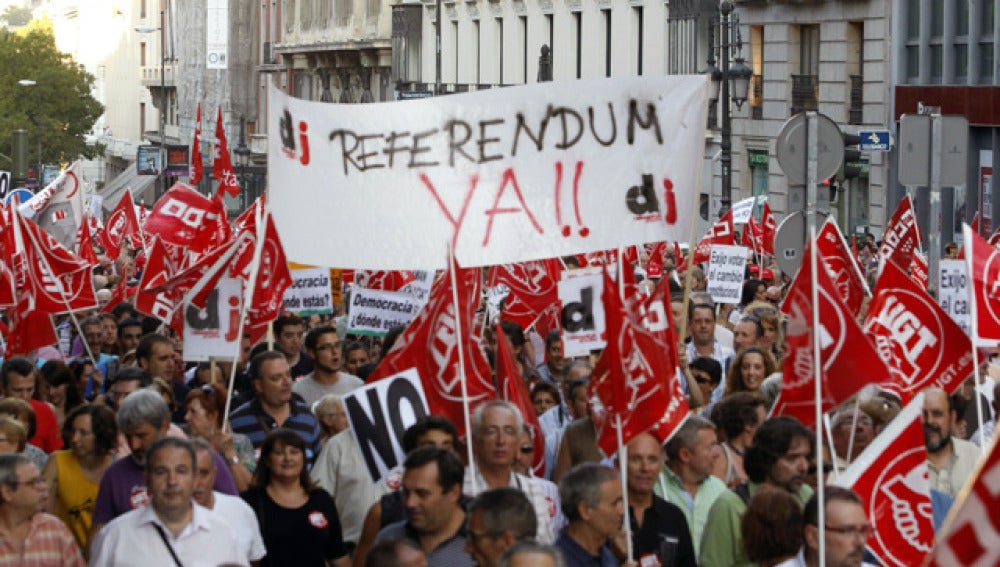 Manifestación contra la reforma constitucional en Madrid