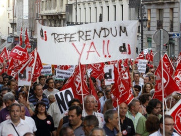 Manifestación contra la reforma constitucional en Madrid