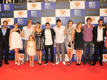 Los actores de El Barco en la premiere Los actores de El Barco en la premiere