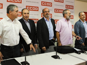 Líderes sindicales en la rueda de prensa
