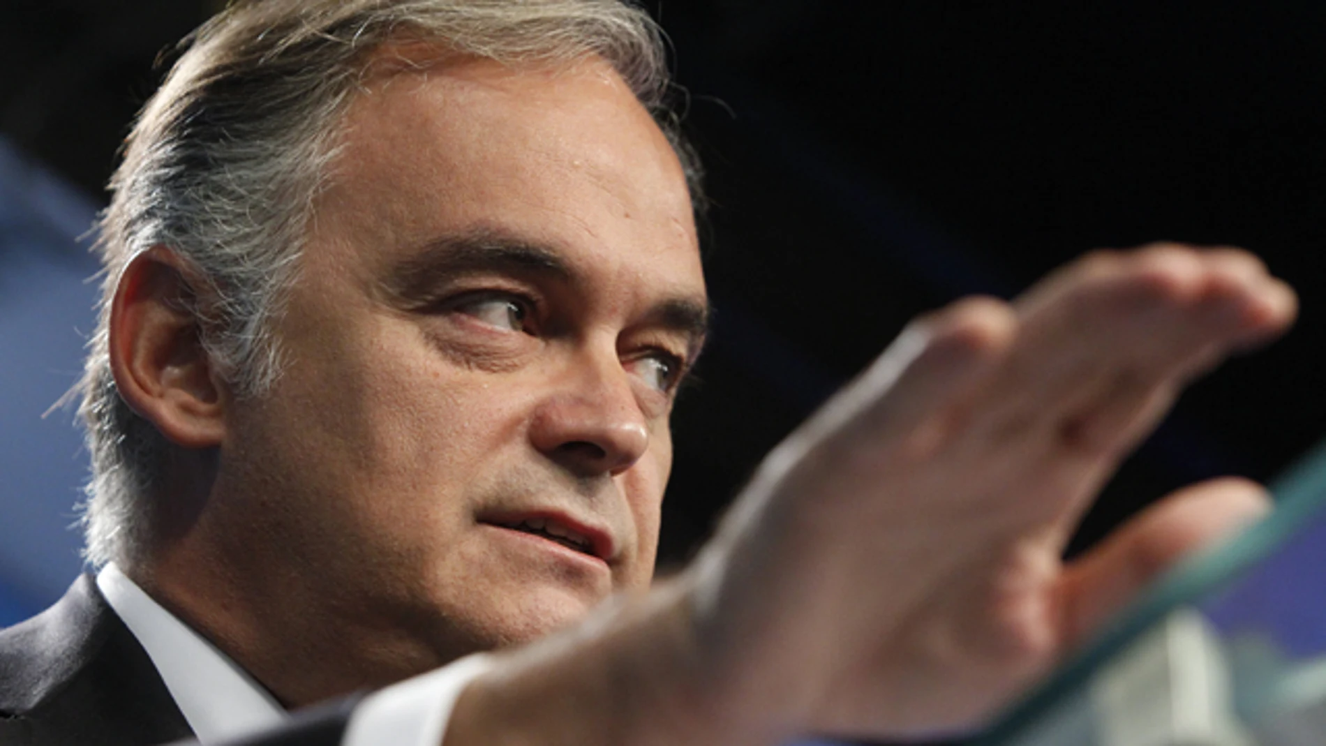 Pons se desdice y afirma que 'ni garantiza, ni promete' 3'5 millones de empleos Pons se desdice y afirma que 'ni garantiza, ni promete' 3'5 millones de empleos