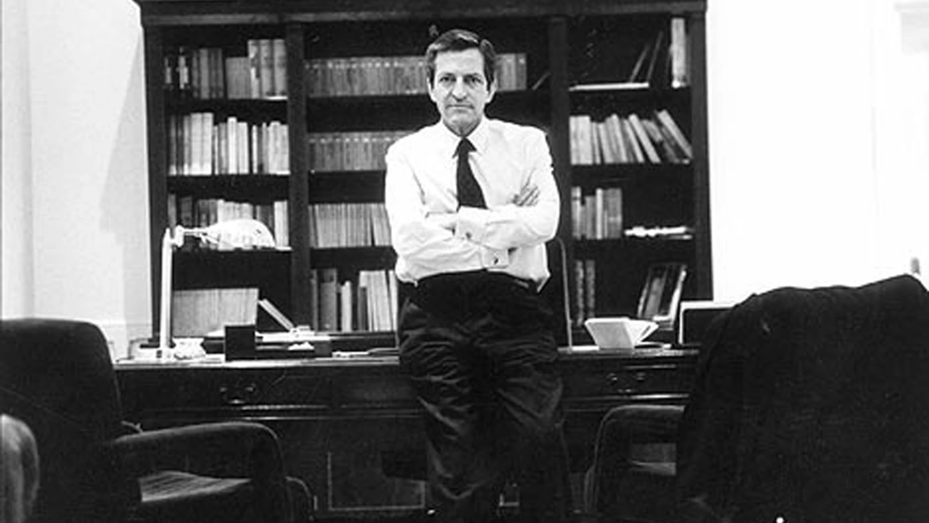 Adolfo Suárez en su despacho Adolfo Suárez en su despacho
