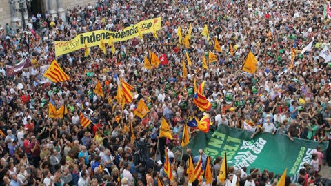 Padres y profesores reivindican el modelo educativo en Catalu&ntilde;a 