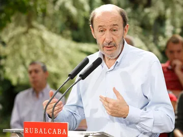Rubalcaba cree que el final de ETA está muy cerca Rubalcaba cree que el final de ETA está muy cerca