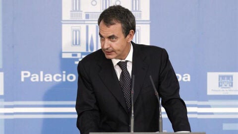 Zapatero dice 'adi&oacute;s' al poder
