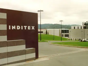 Inditex canalizará su tienda online desde España a partir de 2012 Inditex canalizará su tienda online desde España a partir de 2012
