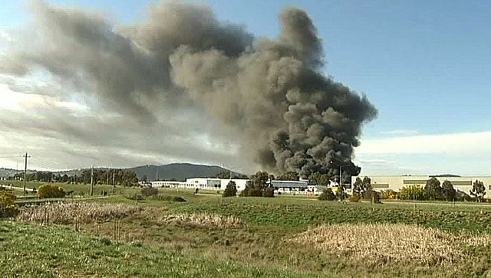 Incendio en una fábrica de productos químicos en Camberra