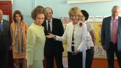 La Reina, Gabilondo y Aguirre inauguran el curso escolar en un día de huelga en Madrid