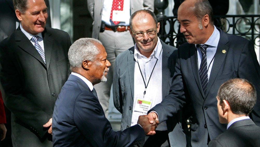 Koffi Annan, con Martín garitano