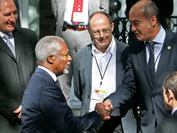Koffi Annan, con Martín garitano Koffi Annan, con Martín garitano