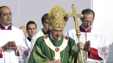 Benedicto XVI dice que un agnóstico está más cerca de Dios que un fiel rutinario