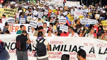 Multitudinarias manifestaciones en España por el derecho a vivienda digna 