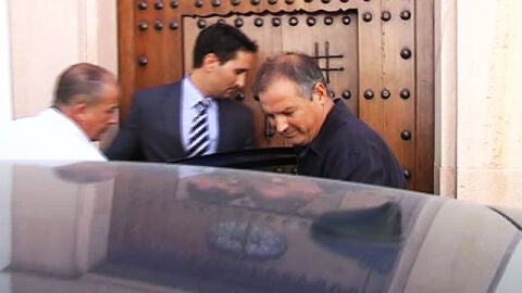 Detenido el ex alcalde de Ronda por presunta corrupci&oacute;n urban&iacute;stica.