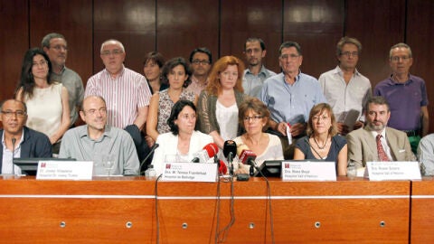 Los delegados del sindicato Metges de Catalunya y representantes de la juntas cl&iacute;nicas
