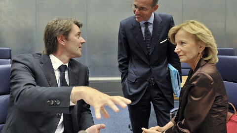 Elena Salgado con los ministros de finanzas de Francia, Francois Baroin, y de Luxemburgo, Luc Frieden 