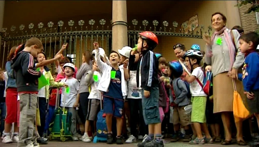 Protestas en un colegio de Zaragoza