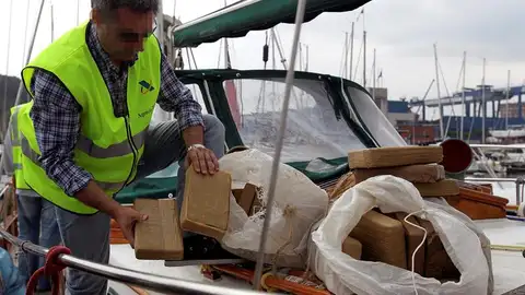 La Agencia Tributaria incauta cerca de 700 kilos de 'coca' La Agencia Tributaria incauta cerca de 700 kilos de 'coca'