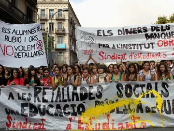 Estudiantes de Secundaria se manifiestan en Barcelona Estudiantes de Secundaria se manifiestan en Barcelona