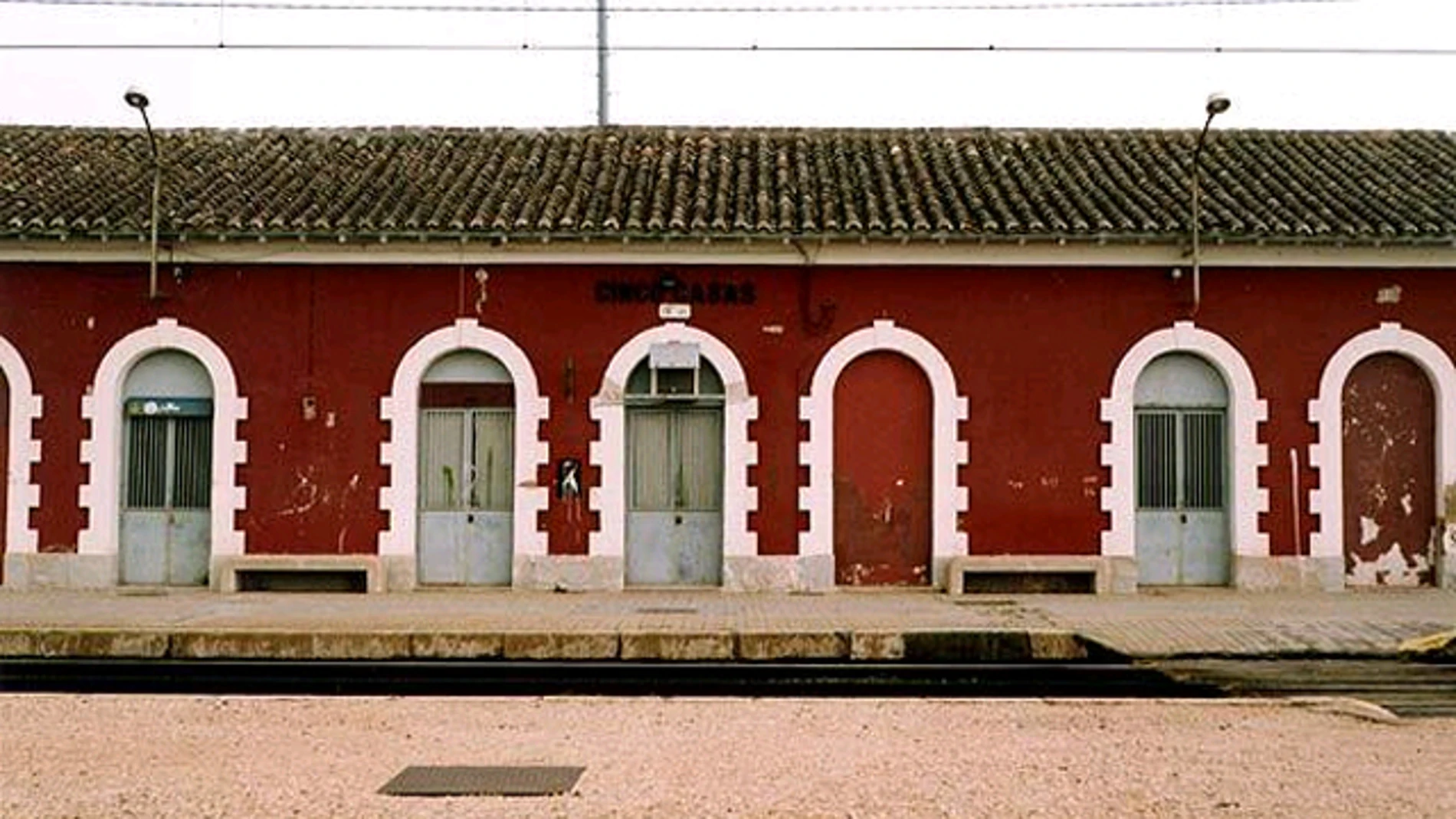 Estación de Cinco Casas, en Ciudad Real Estación de Cinco Casas, en Ciudad Real