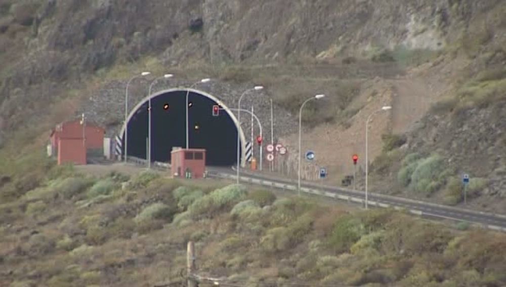 Cabildo y ayuntamientos se plantan por el cierre del túnel