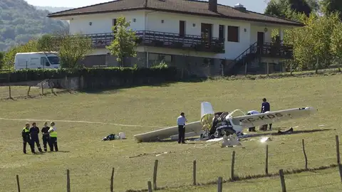 Un fallecido y un herido grave al estrellarse su avioneta Un fallecido y un herido grave al estrellarse su avioneta