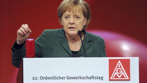 La canciller alemana Angela Merkel pronuncia un discurso