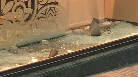 Robo en una joyería Robo en una joyería