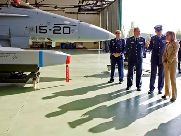 Los F-18 desplegados en Libia regresan a España Los F-18 desplegados en Libia regresan a España