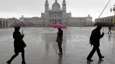 Madrid recibe con alegría las primeras lluvias del otoño