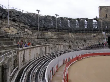 Plaza de toros de Arles (Francia) Plaza de toros de Arles (Francia)