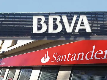 Fachadas del BBVA y Banco Santander Fachadas del BBVA y Banco Santander