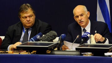 Venizelos y Papandreu en Bruselas