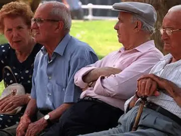 Un grupo de jubilados Un grupo de jubilados