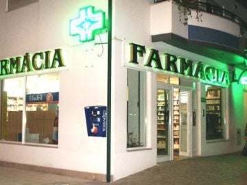 Fachada de una farmacia