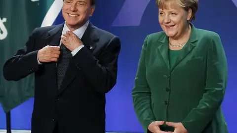 El primer ministro italiano, Silvio Berlusconi, y la canciller alemana, Angela Merkel El primer ministro italiano, Silvio Berlusconi, y la canciller alemana, Angela Merkel