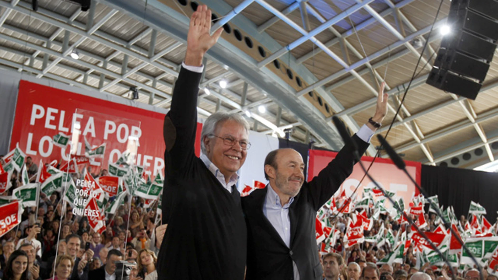 Rubalcaba junto a González en Dos Hermanas Rubalcaba junto a González en Dos Hermanas