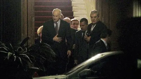 Papandréu sale del Palacio Presidencial Papandréu sale del Palacio Presidencial