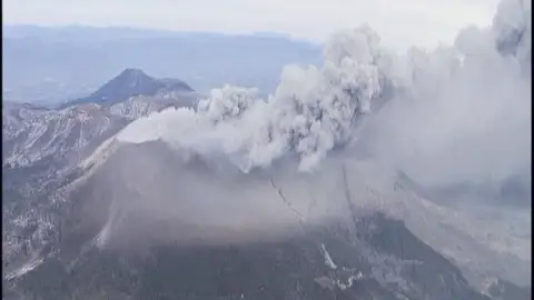 Volcán Shinmoedake en Japón Volcán Shinmoedake en Japón