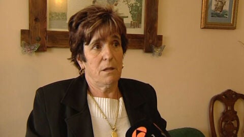 Una parada con tres hijos devuelve 16.000 euros que encontr&oacute; en una cartera