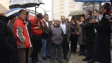 El cura don Guillermo, cerca de regresar a su Iglesia gracias al apoyo vecinal