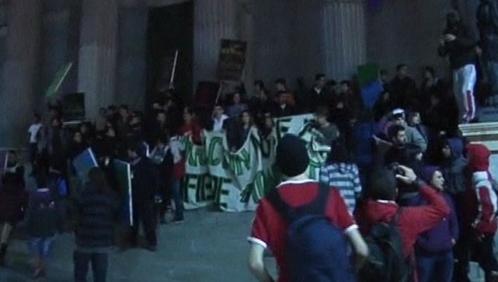 Indignados en el Congreso de los Diputados